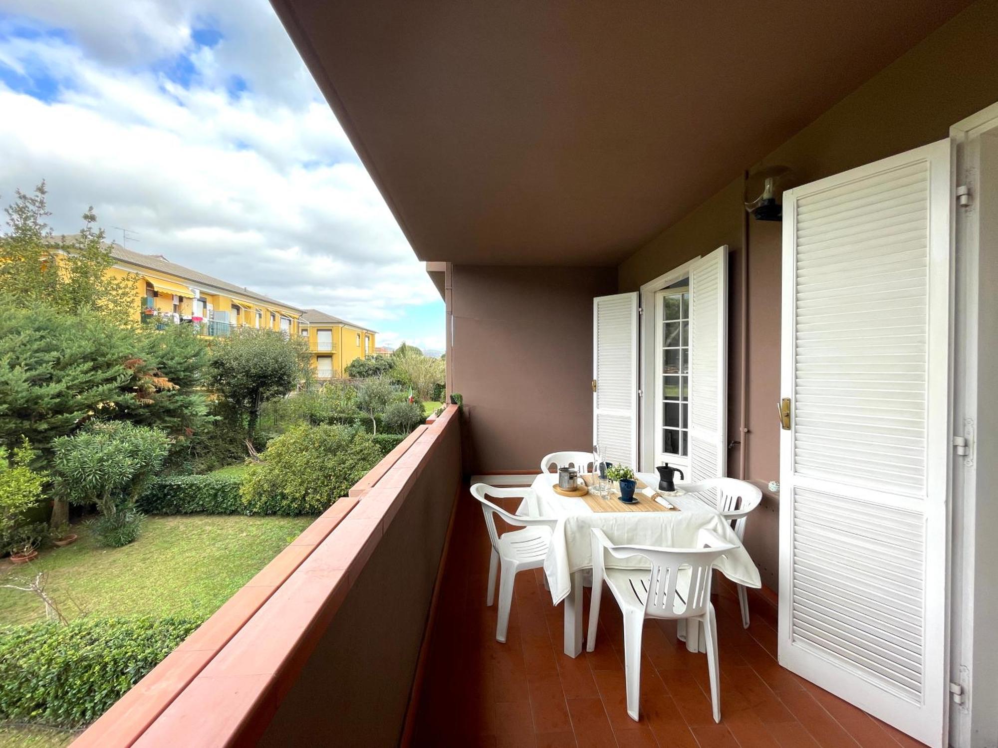 Il Gabbiano Bilocale Con Piscina, Garage E A/C. Apartamento Loano Exterior foto